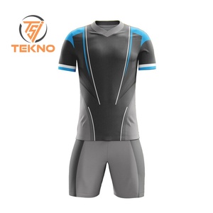 Vente en gros au meilleur prix Ensemble de maillots de football en polyester respirant personnalisé nouveau design Vente en gros d'usine d'uniformes sportifs pour enfants OEM ODM - Product Image 3