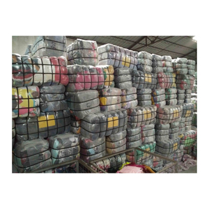 Venta al por Mayor de Ropa de Segunda Mano, Suministro a Granel, Precio de Descuento, Vestidos de Verano Unisex de Alta Calidad, Tallas Mixtas, Poliéster/Algodón - Product Image 6