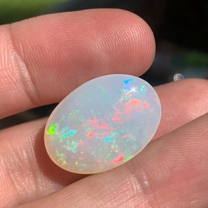 Opale blanche ovale naturelle éthiopienne luxueuse avec feu, 10,36 carats, évaluée par un tiers, pour collier, pierres précieuses en vrac - Product Image 2