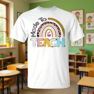 Camiseta con diseño de arcoíris para profesores, regalo de agradecimiento para el regreso a clases - Product Image 3