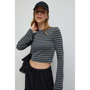 T-shirt basique à manches longues rayé décontracté pour femmes, coupe ajustée, respirant, en coton et élasthanne, taille XS à XL pour l'été - Product Image 2