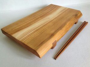 Planche à découper en bois d'acacia de qualité supérieure Pagaie de service en bois durable avec poignée pour planche à fromage et blocs à découper - Product Image 6