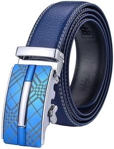 Cinturón de cuero personalizado Cinturón de cuero genuino ajustable para hombres Piel de vaca de grano completo con hebilla automática hecha de Pakistán - Product Image 2