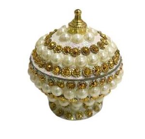 Boîte Sindoor en laiton: Manu's Boat Design Temple Kumkum Holder fournisseur en vrac meilleur fournisseur en gros - Product Image 6