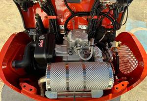 Mini-excavatrice 1.0T Rhinoceros XN10-8 avec joysticks latéraux, moteur Yamaha, composants principaux inclus, moteur, boîte de vitesses, engrenage, MACHINE SEULEMENT - Product Image 5