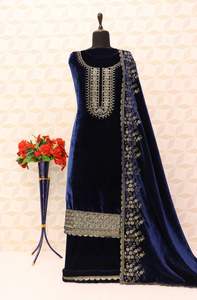 Costume Salwar Kameez en velours de la collection hiver de style fantaisie avec costume pakistanais de travail séquentiel les plus vendus - Product Image 4