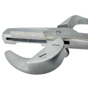 Emasculador Reimers de alta calidad con dispositivo de corte Emasculador blanco de acero inoxidable Instrumentos quirúrgicos veterinarios - Product Image 4