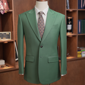 [Colección de Color Natural] Traje de Dos Piezas a Medida de Lujo Casual para Hombre - Chaqueta y Pantalones Verde Mineral - Hecho en Vietnam - Product Image 1