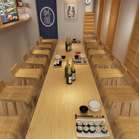 Tabouret de bar minimaliste de style japonais en bois massif avec dossier court et repose-pieds pour restaurant, bar à sushis, bar lounge, café, bistrot