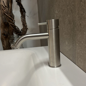 ก๊อกน้ำอ่างล้างหน้า CEA Design MIL165 สแตนเลสแบบก้านโยกเดี่ยว ดีไซน์ทรงกระบอกเรียบง่ายสำหรับห้องน้ำสไตล์โมเดิร์น - Product Image 5