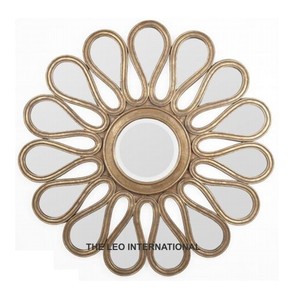 Espejo de pared moderno con acabado dorado de forma redonda de Metal de aluminio de la India, estilo elegante, decorativo para el hogar hecho a mano de lujo - Product Image 1