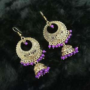 ต่างหูชุบทองแบบโบราณ Jhumki ประดับด้วยลูกปัดสีม่วง1313514A - Product Image 1