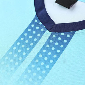 Nuevo Uniforme de Fútbol Corto Sublimado Personalizado al por Mayor, Tejido Transpirable de Secado Rápido, Adecuado para Escuelas, Clubes y Equipos en Todo el Mundo - Product Image 4