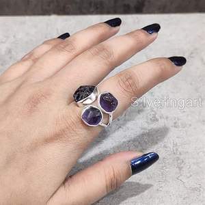 Anillo de Plata de Ley 925 con Amatista Natural, Piedra de Nacimiento de Febrero, Triple Piedra, Joyería Hecha a Mano para Mujer - Product Image 3