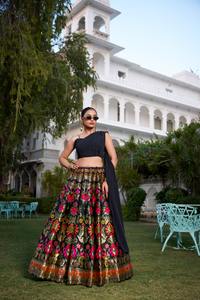 Lehenga choli ผ้าไหม Banarasi กับ zari ทอผ้าทำงาน lehenga choli ช้อปปิ้งออนไลน์อินเดีย - Product Image 2