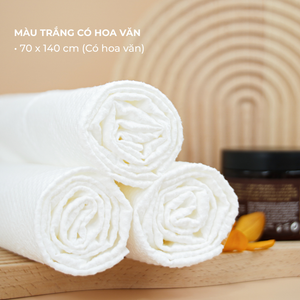 Toalla de viaje compacta de tela no tejida blanca ecológica OEM ODM Desechable Conveniente para el verano Toalla de playa con patrón a cuadros - Product Image 3