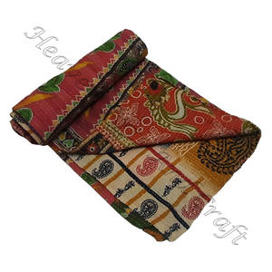 Old bangali kantha quilts au japon indien réversible cousu à la main vieux sari patch de couverture travail lourd 3 à 7 couches - Product Image 2