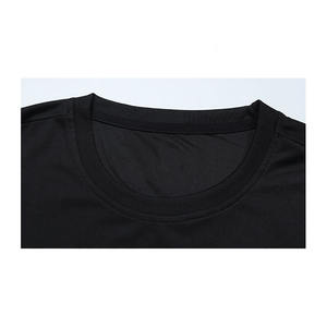 Uniforme de Fútbol OEM, Conjunto de Camiseta y Pantalones Cortos de Grado Profesional con Nombre Personalizado, Marca Personalizada, Tejido Transpirable para Equipos - Product Image 6