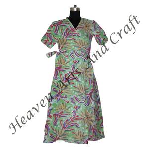 Kimono de algodón con estampado de bloques para mujer, hecho a mano en la India, ropa de dormir floral bohemio, bata de dormir suave - Product Image 3