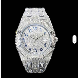 Montre carrée en alliage de diamant blanc haut de gamme de qualité export, idéale pour les événements, les cadeaux et la nuit, disponible à partir d'Inde - Product Image 1
