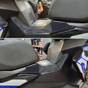 Adesivi in Resina 3D per Protezioni Laterali e Poggiapiedi BMW C400X, Accessori Compatibili per Moto - Product Image 1