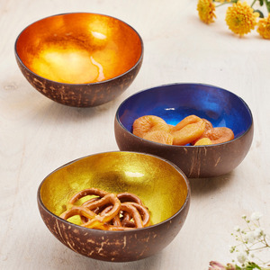 Bols en coquille de noix de coco laquée avec peinture à la main et incrustation de perles meilleur bol en coco laqué fabriqué au Vietnam - Product Image 4