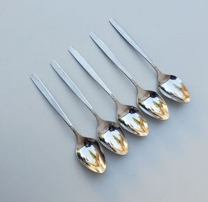 Ensemble de couverts de service au design authentique en acier inoxydable poli argenté, avec manche long plat et épais, au design fabuleux - Product Image 5