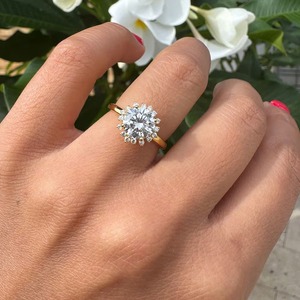 Bague halo en or massif 14 carats avec diamant rond enveloppé de 1,00 carat, couleur et clarté non spécifiées, pour un usage quotidien, cadeau d'anniversaire - Product Image 2