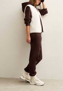 Sudadera con capucha ligera de mezcla de algodón para comodidad diaria Sudadera con capucha de estilo callejero para mujer con hombro caído relajado - Product Image 3