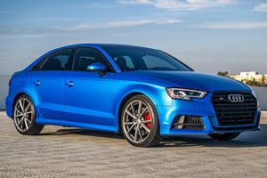 Excellent état, Audi S3 d'occasion 2018, environ 35 700 milles, Quattro AWD - Product Image 2