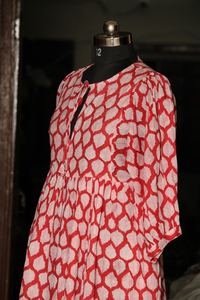 Robe courte en coton pour femme avec imprimé Chic Leaves et parfaite pour l'été Découvrez confort et style pour les beaux jours - Product Image 2