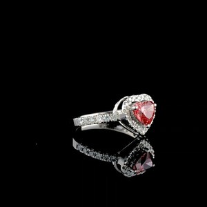 Anillo de compromiso de diamantes de corazón de Color rojo elegante de 1CT, anillo de propuesta de Plata de Ley 925, anillo elegante de piedras preciosas de moissanita Original - Product Image 2