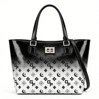 Sac fourre-tout pour femme en cuir PU tendance, grande capacité, couleur unie, fermeture éclair, portable, été automne, broderie, service OEM ODM