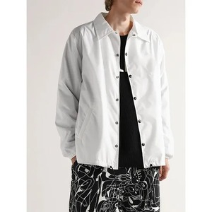 Venta al por mayor de ropa de equipo de deportes al aire libre ligera de otoño con logotipo personalizado a prueba de viento chaqueta de entrenador impermeable para hombres - Product Image 5