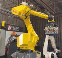 Bras robotisé industriel FANUC M-710iC/45M à 6 axes avec pince, charge utile de 45 kg, pour poste de palettisation de cartons
