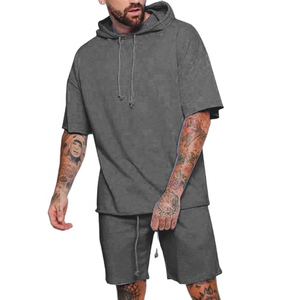 Survêtement personnalisé de haute qualité pour hommes 2 pièces à capuche 100% coton survêtement sport décontracté ensemble short à capuche à manches courtes - Product Image 1