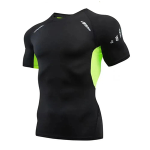 Haut de compression pour homme, coupe musclée, couleur unie, polyester et élasthanne, manches courtes, vêtement de sport, t-shirt d'entraînement - Product Image 1
