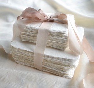 Couleur blanche faite à la main du papier de chiffon 300gsm de coton de bord de Deckle féerique du style A5 - Product Image 4