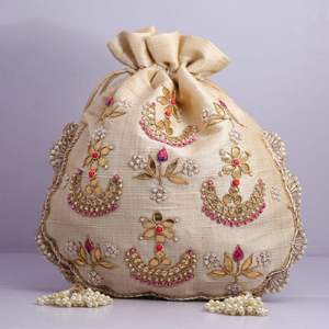 Recién elegante bordado Zari en bolsa de Potli de seda cruda adornada con cuentas de cristal perlas trabajo para fiesta boda 2025 - Product Image 1