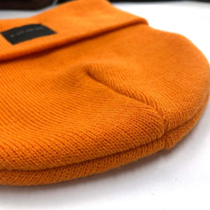 Wholesale Unisex Custom Applique Logo Orange Color Acrylic Outdoor Ski Fashion Warm Beanies Winter Hats - Product Image 2