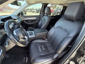 Mazda CX-90 3.3 Turbo Preferred 4dr SUV AWD 2024 Usado en Buenas Condiciones - Product Image 2