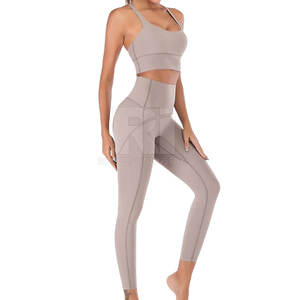 Vêtements de sport avec logo frontal pour femmes Ensemble de yoga à motif solide Vêtements d'entraînement et de fitness respirants les plus vendus - Product Image 1