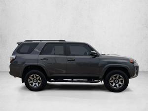 Toyota 4Runner 4WD SUV Automática 2020, la Más Vendida - Product Image 3