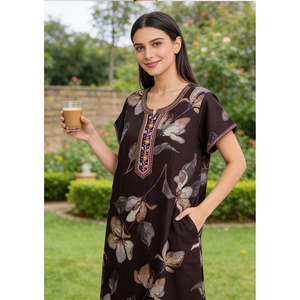 Camisón Largo Estampado Cómodo para Mujer, Marca Alpine, Tejido de Tela, Mangas Cortas, Largo Completo, con Bolsillo Lateral, Talla XL, para Uso Doméstico - Product Image 4