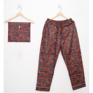 ชุดนอนผ้าฝ้ายพิมพ์ลายดอกไม้สีแดงเลือดหมูสำหรับผู้หญิงอินเดีย 100% ชุดนอนลำลอง ระบายอากาศได้ดี ขายส่ง เสื้อ กางเกง - Product Image 5