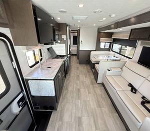 Disponible Nuevo 2025 Forest River Georgetown Serie 3 33B listo para la venta - Product Image 6