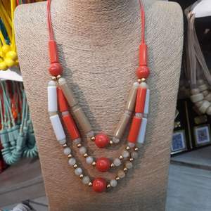 Collier en perles de résine faites à la main Craft Exim, bijoux de mode haut de gamme, élégant pour les femmes, à porter pour les fêtes, cadeau, usage quatre saisons, export - Product Image 1