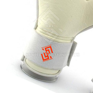 Gants de gardien de but hybrides personnalisés à prix avantageux, latex de haute qualité, fermeture à scratch antidérapante, protection des doigts, en vente - Product Image 6