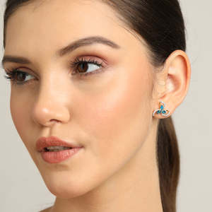Boucles d'oreilles clous CLARA en argent sterling 925 plaqué or avec zircon taille poire et motif floral perlé, à visser, pour fiançailles - Product Image 4