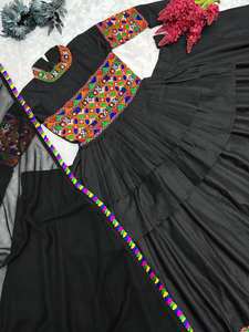 Navratri 디자이너 컬렉션 멋진 이중 감성 Kediyu - Lahenga 와 dupatta - Product Image 2